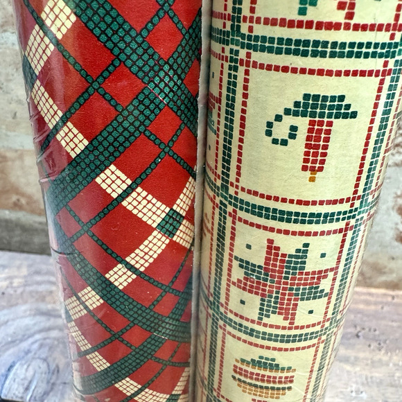 2 Rolls Vintage 80s Christmas Gift Wrap Wrapping Paper 60 Sq Ft Sampler NOS NEW - Picture 4 of 4